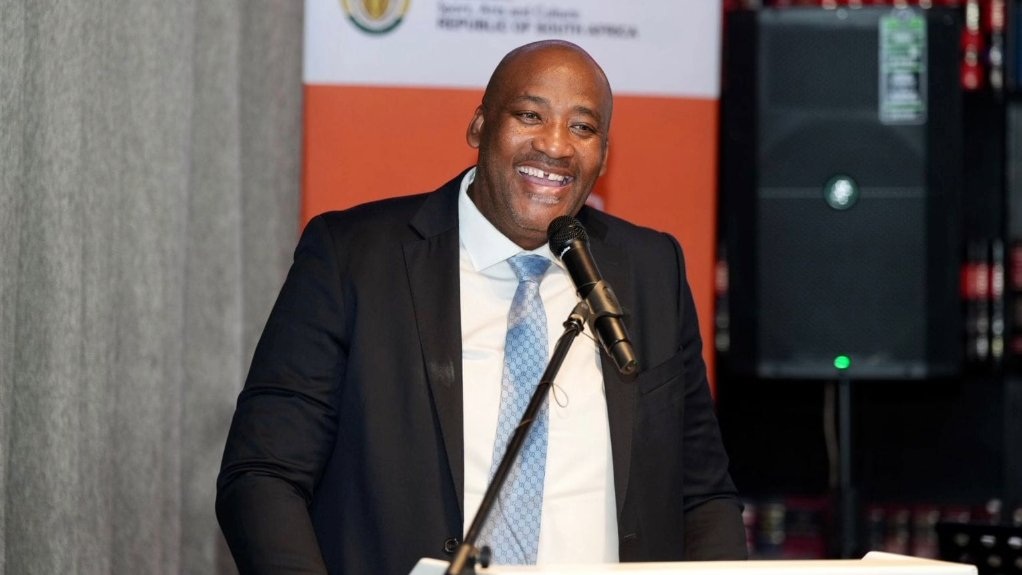 Speaking at the national event led by President Cyril Ramaphosa, McKenzie reminded attendees that Freedom Day should not only honour the sacrifices of the past but also inspire action in the present.