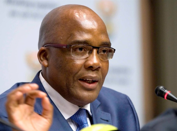 Motsoaledi to act on report into medical aid schemes’ discrimination