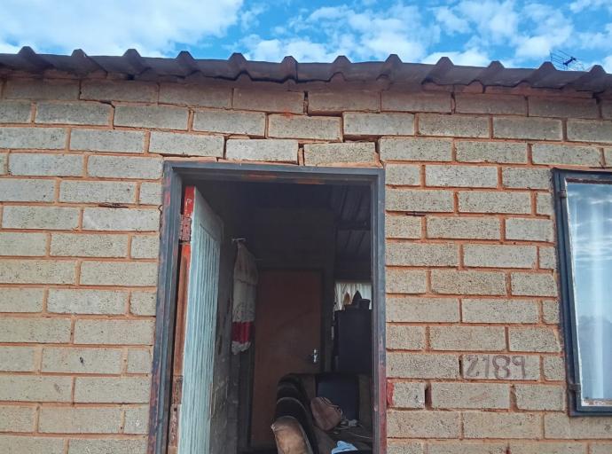 Warrenvale RDP houses continue to crumble