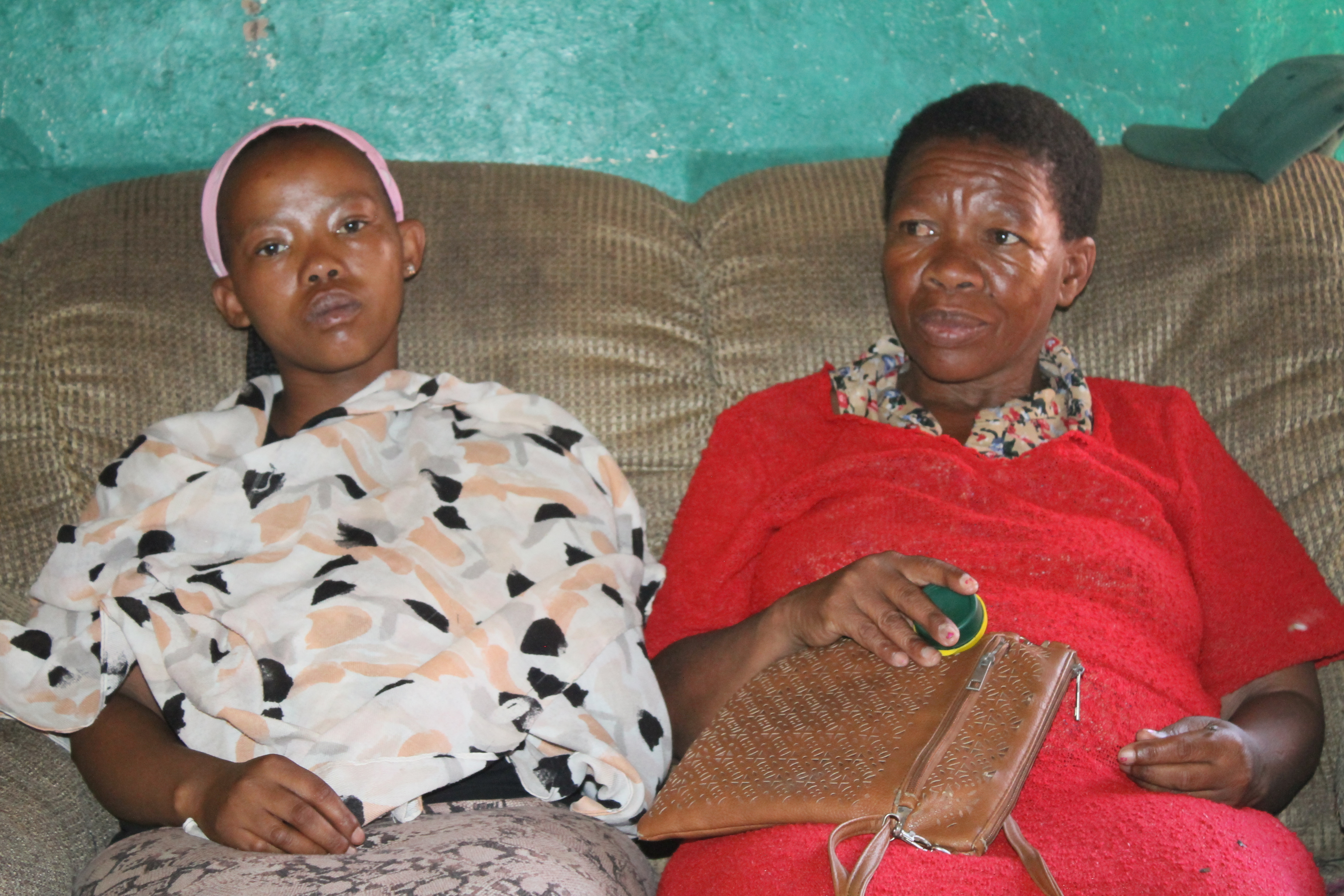 Rethabile Leeuw(mother to victim) with her mother Bendiwe Leeuw (grandmother to the victim)